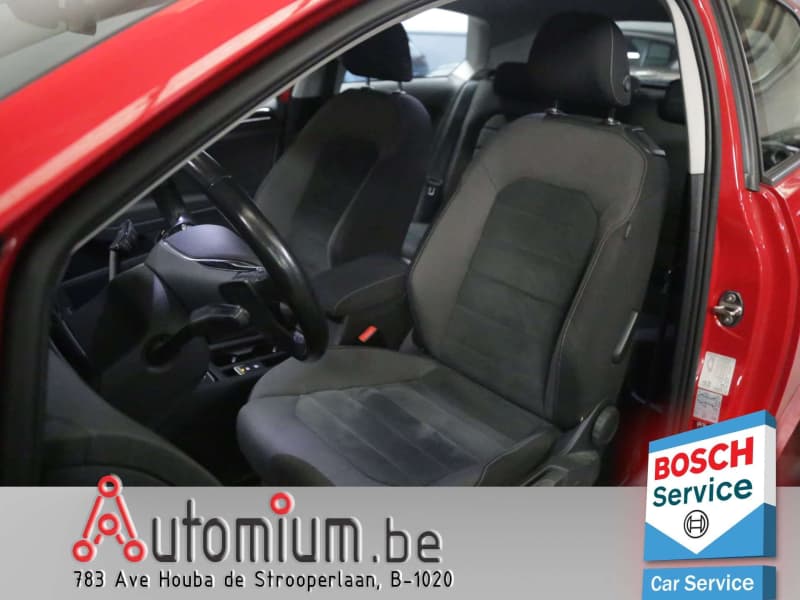 Volkswagen Golf 10