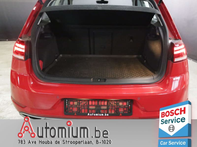 Volkswagen Golf 11
