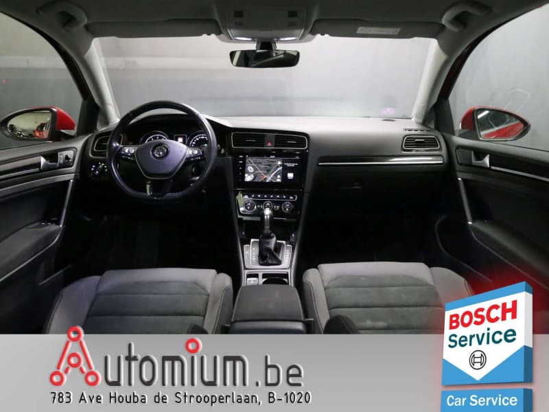 Volkswagen Golf 12