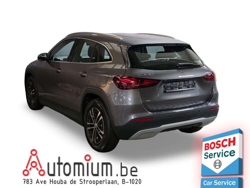 Mercedes-Benz GLA 180 7
