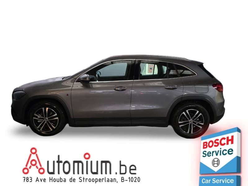 Mercedes-Benz GLA 180 9