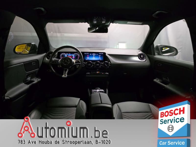 Mercedes-Benz GLA 180 15