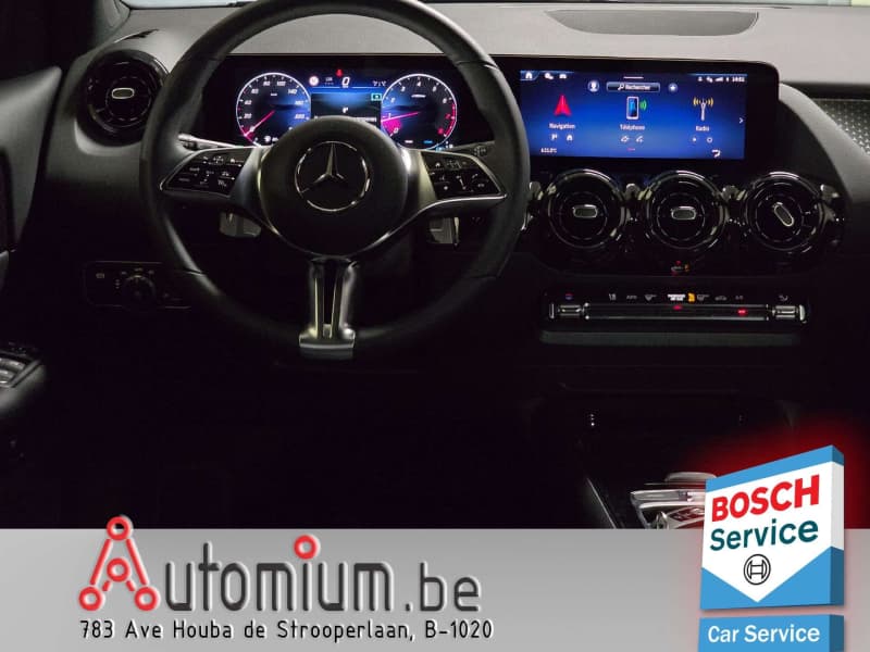 Mercedes-Benz GLA 180 17
