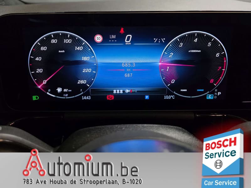 Mercedes-Benz GLA 180 18