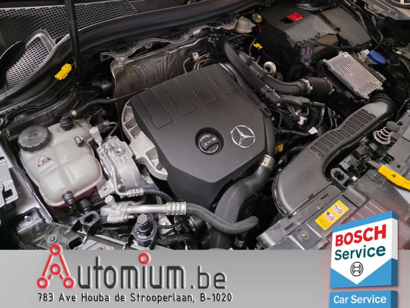 Mercedes-Benz GLA 180 28