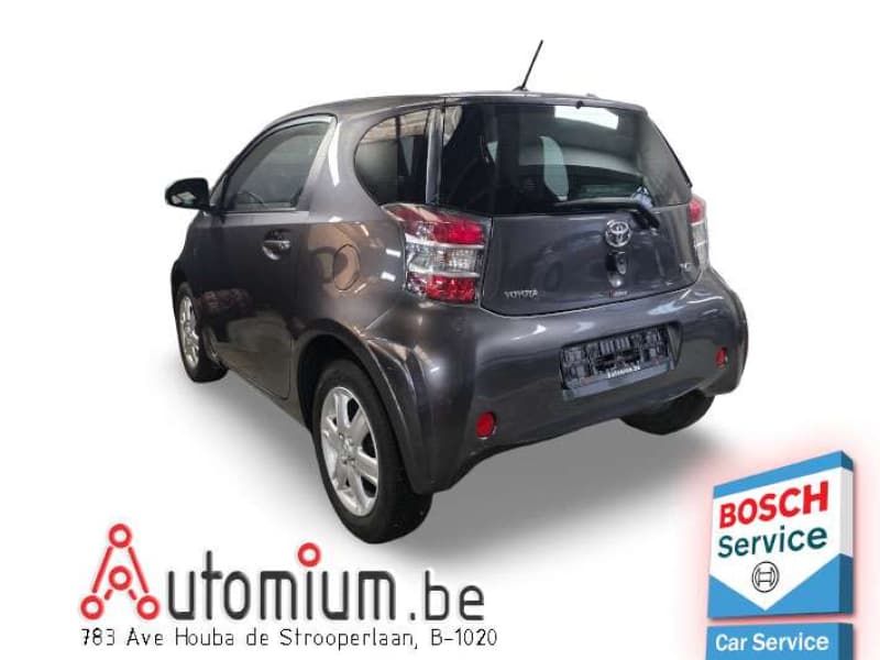 Toyota iQ 5