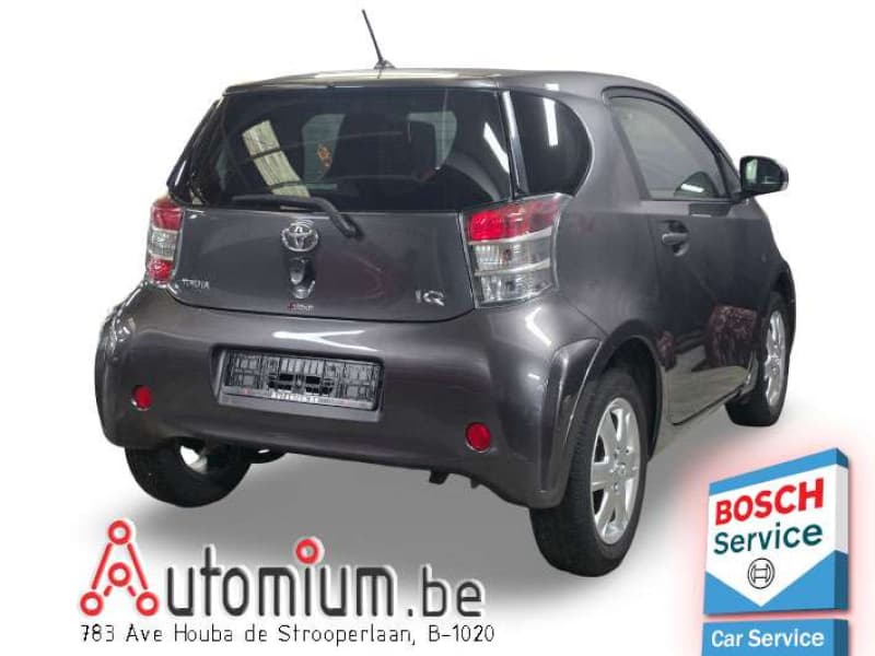 Toyota iQ 7