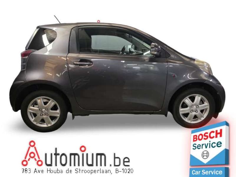 Toyota iQ 8
