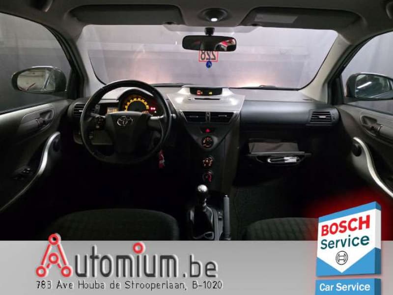 Toyota iQ 12