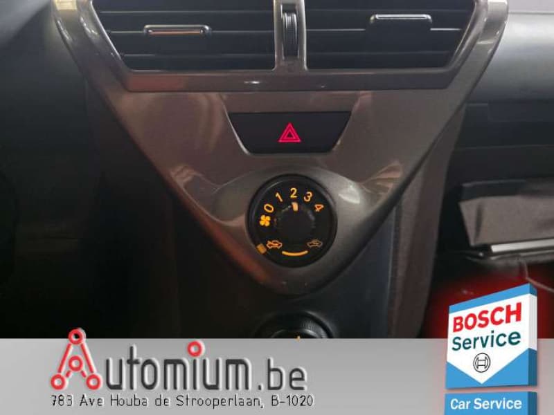 Toyota iQ 16