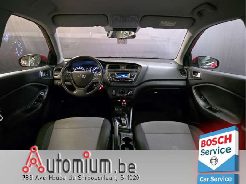 Hyundai i20 10