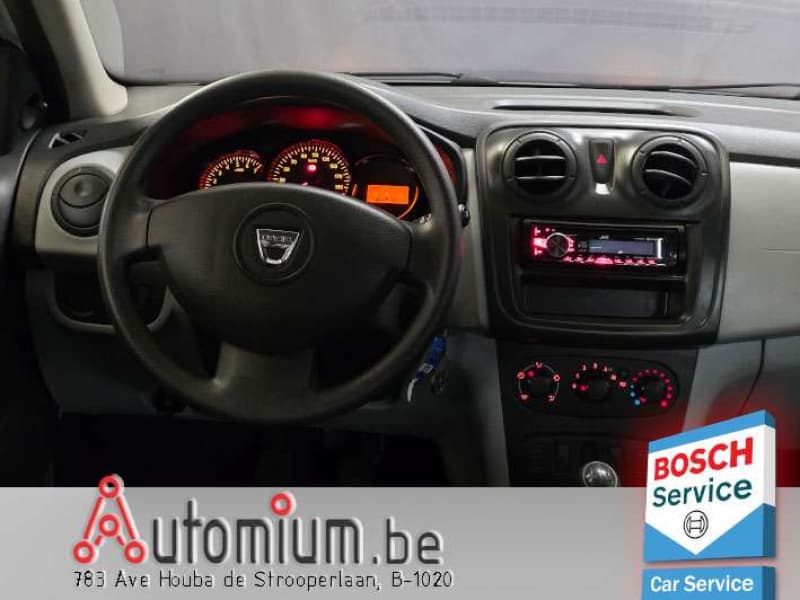 Dacia Logan 8