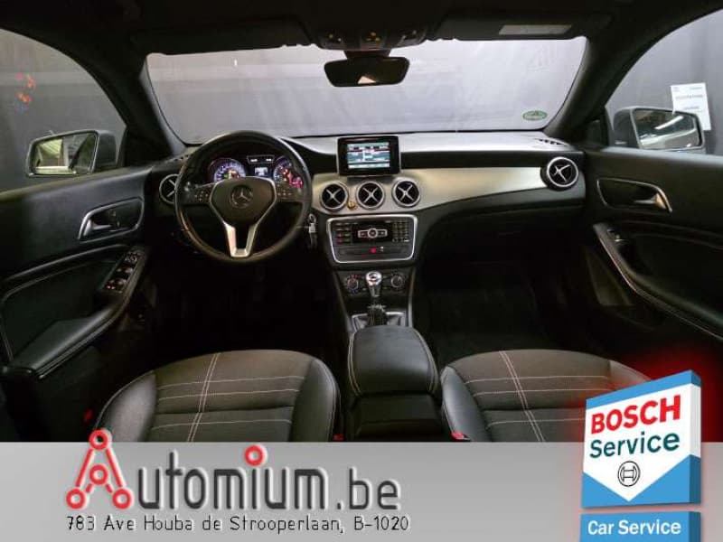Mercedes-Benz CLA 200 9