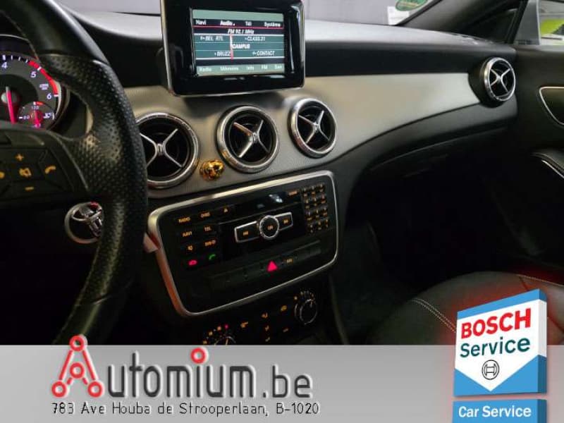 Mercedes-Benz CLA 200 16
