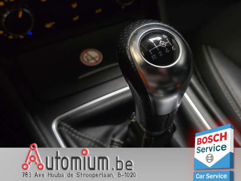 Mercedes-Benz CLA 200 23