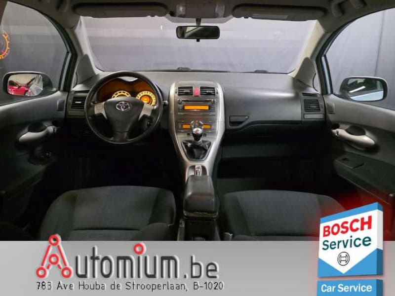 Toyota Auris 9