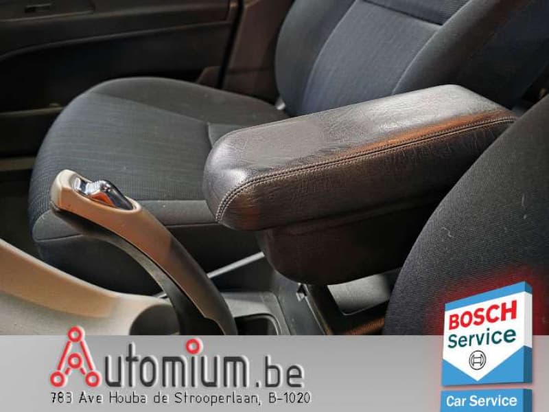 Toyota Auris 19